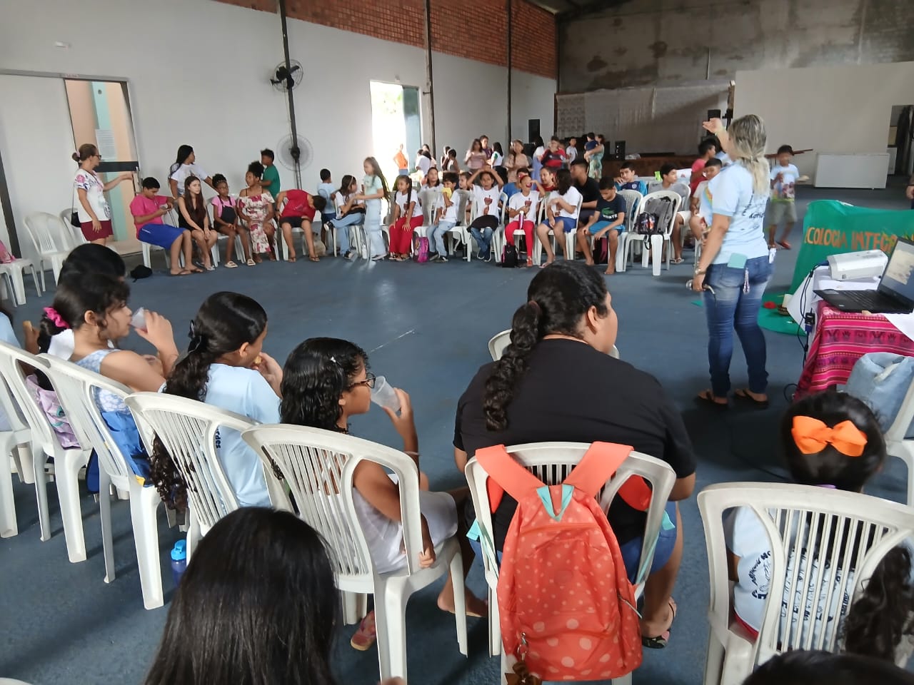 Encontro em Ananindeua reflete sobre ecologia integral e COP30 com crianças e adolescentes